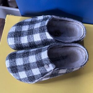 Plaid Slippers in Black and White